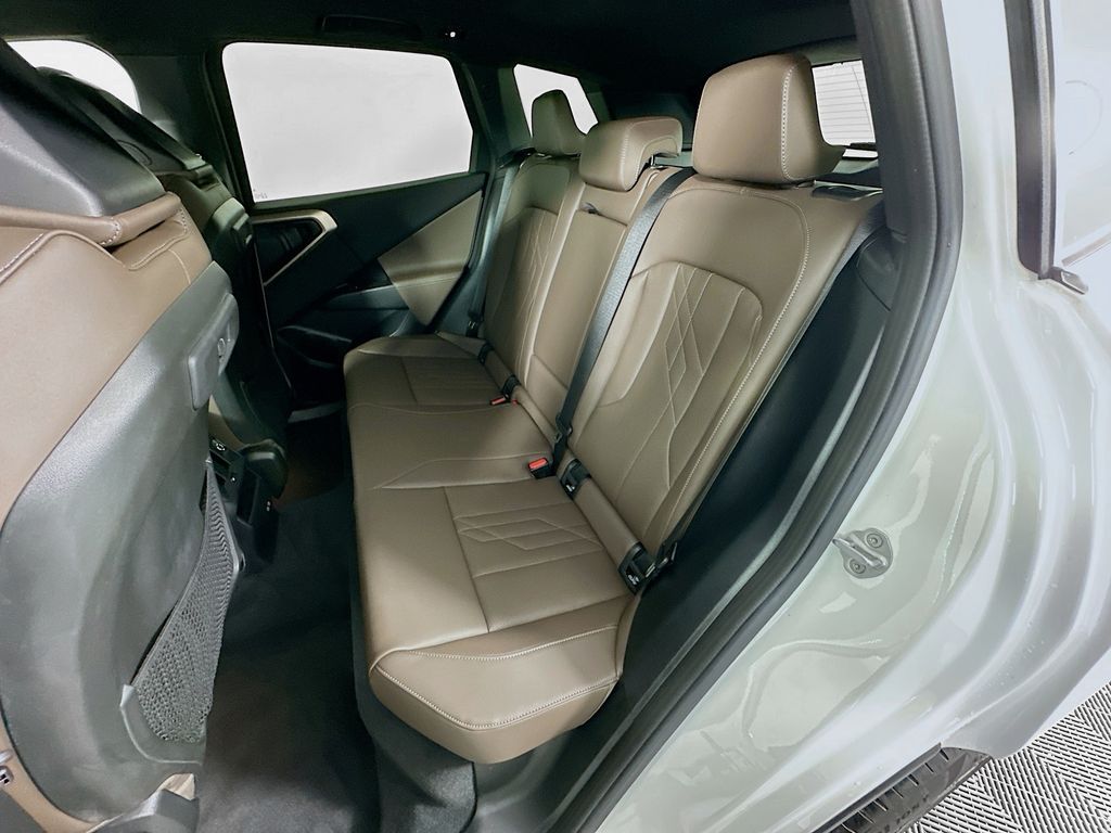 Thumbnail: 2025 BMW X3 - 23