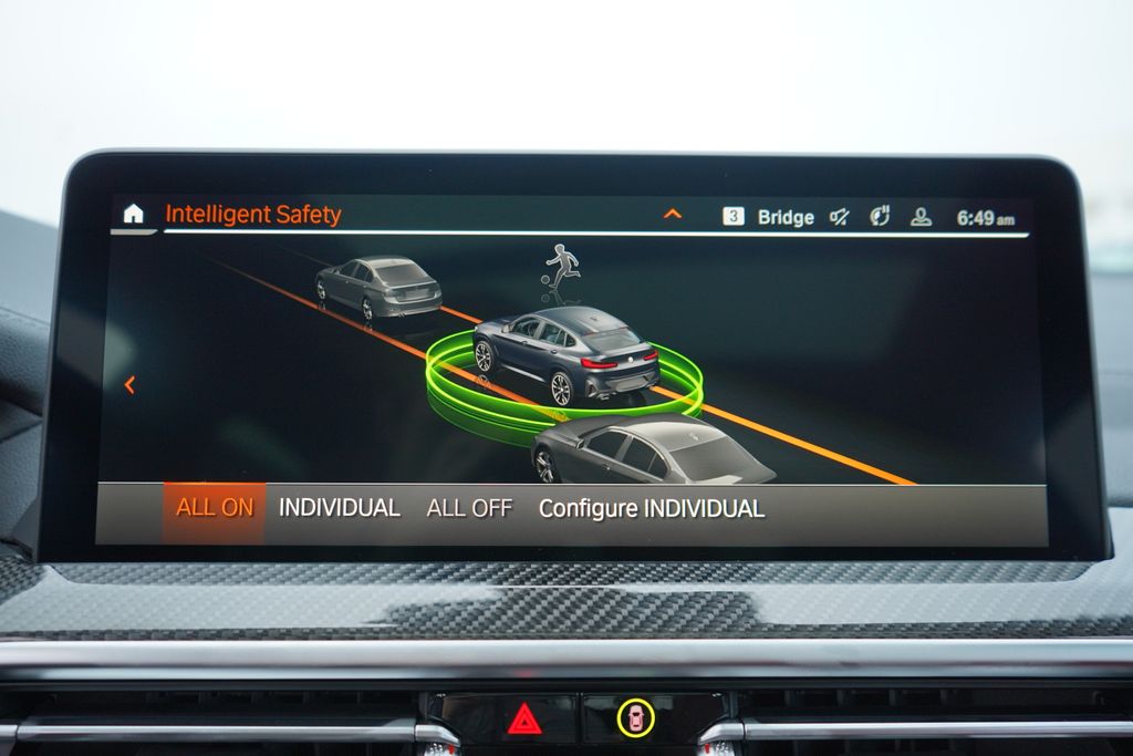 Thumbnail: 2025 BMW X4 - 17