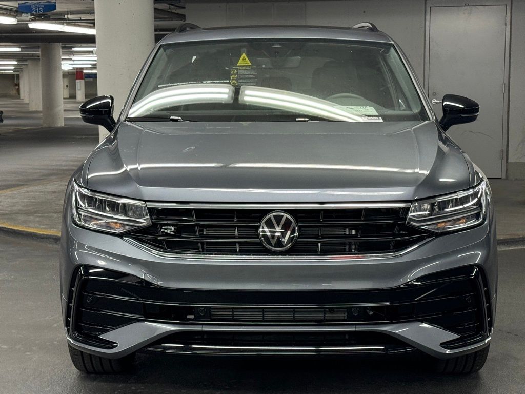 2024 Volkswagen Tiguan 2.0T SE R-Line Black 30