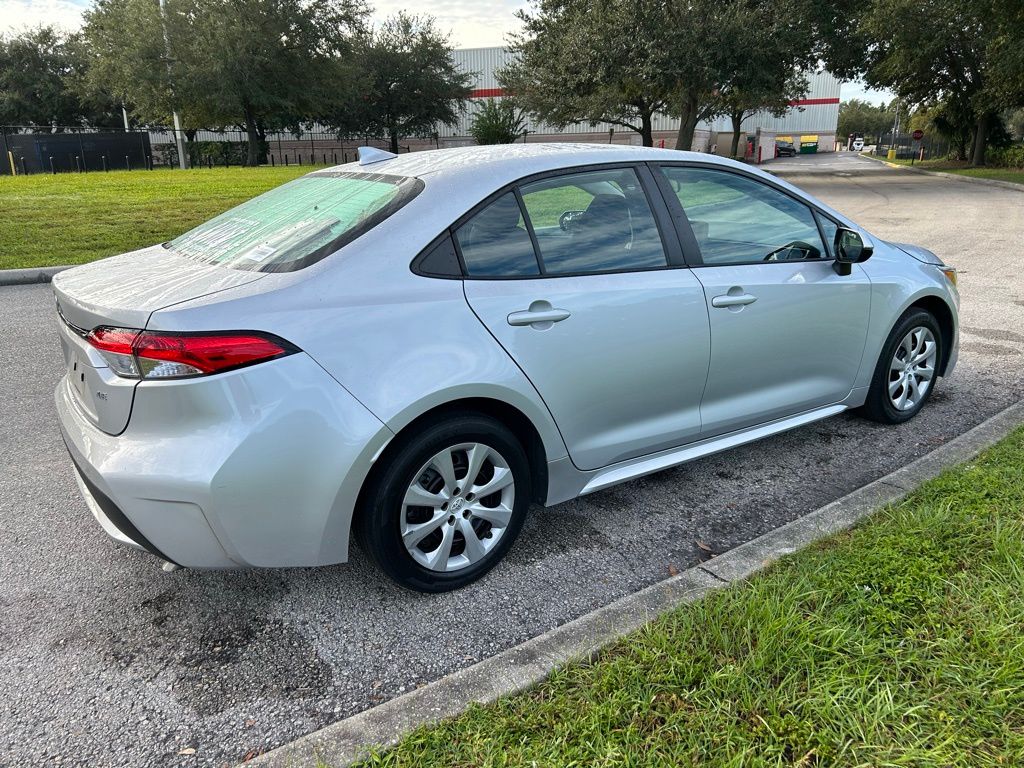 Thumbnail: 2022 Toyota Corolla - 5