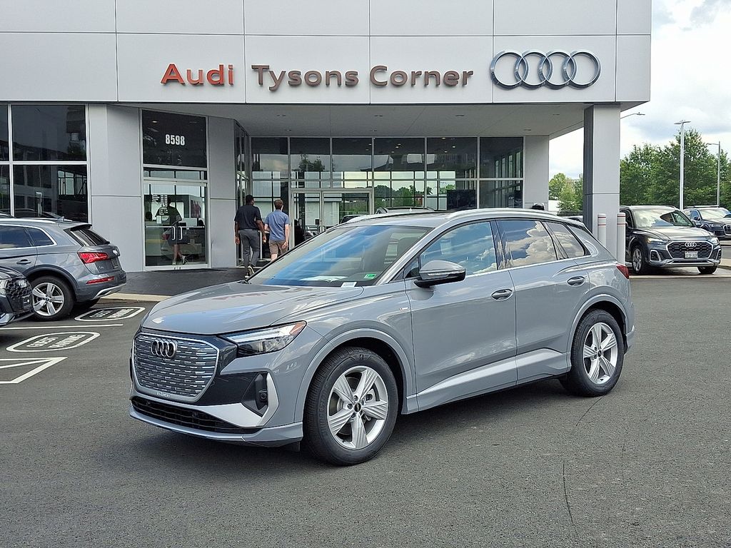 2025 Audi Q4 e-tron  -
                  Vienna, VA
