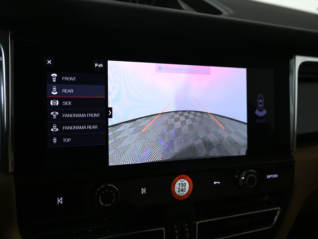 Thumbnail: 2025 Porsche Macan - 28