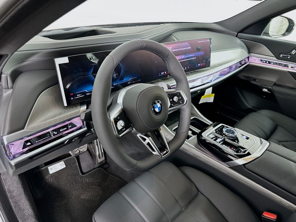 Thumbnail: 2025 BMW 7 Series - 9