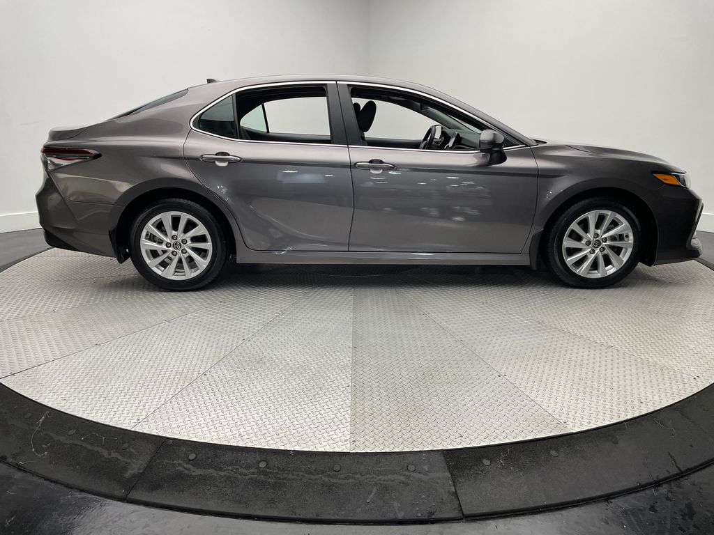Thumbnail: 2023 Toyota Camry - 4