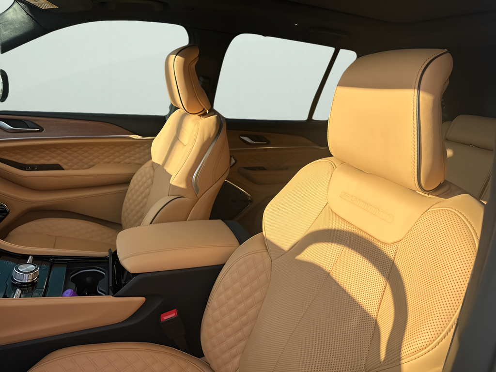 New Car 2025 Jeep Grand Cherokee  Summit For Sale Under $70,000 In Austin, Texas