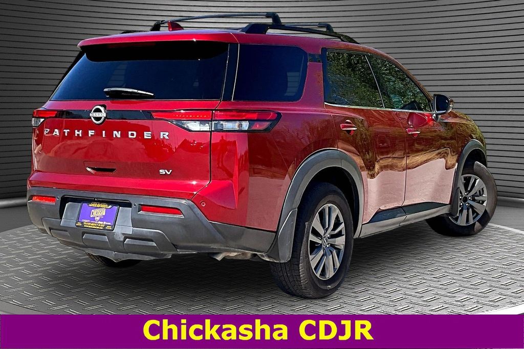 View vehicle photo 6