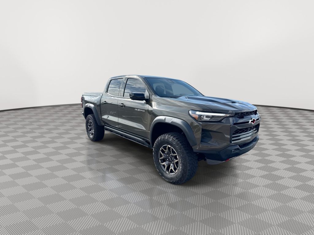 View vehicle photo 2