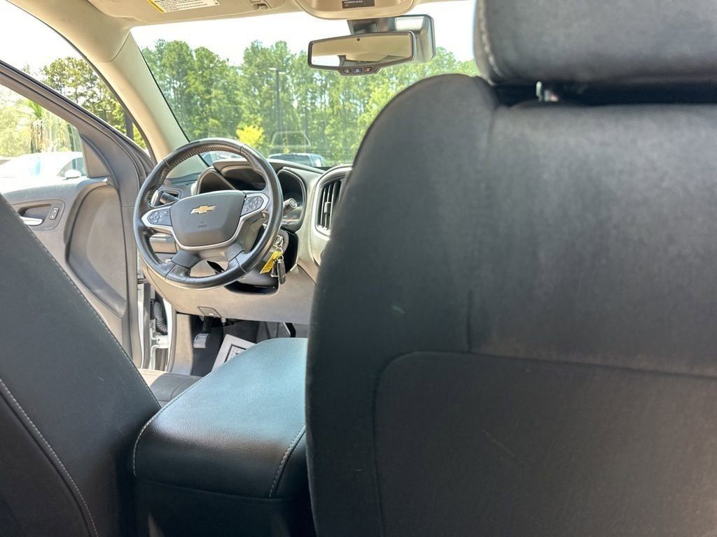 2022 Summit White Chevrolet Colorado LT RWD