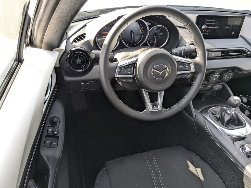 2025 Mazda MX-5 Miata Club