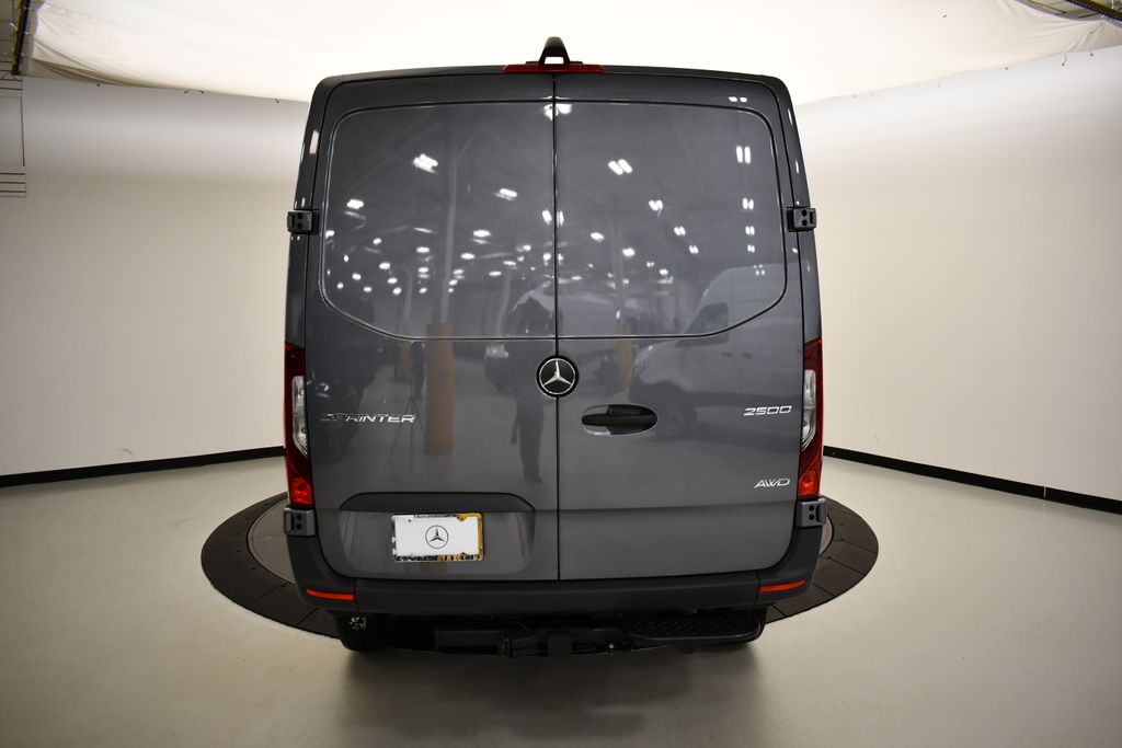 2024 Mercedes-Benz Sprinter 2500 4