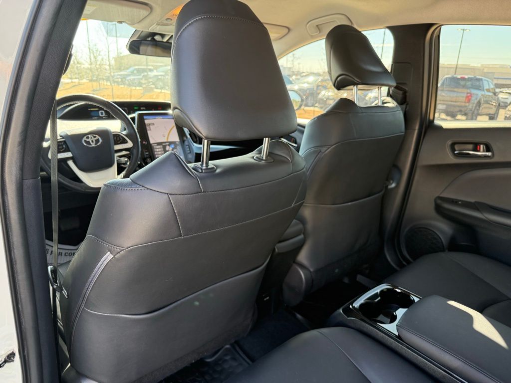 Thumbnail: 2018 Toyota Prius Prime - 22