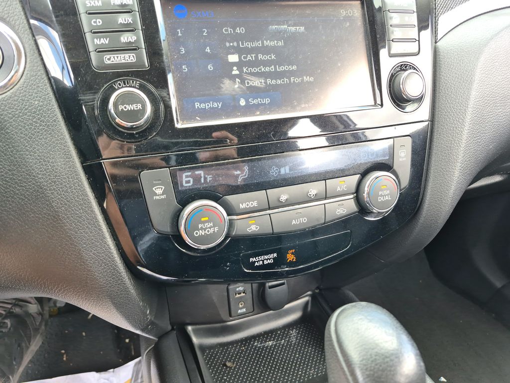 2016 Nissan Rogue SL Silver at DeMontrond Gulf Freeway