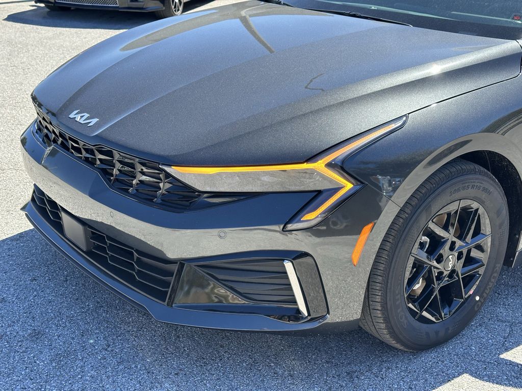 new 2026 Kia K5 car, priced at $25,020