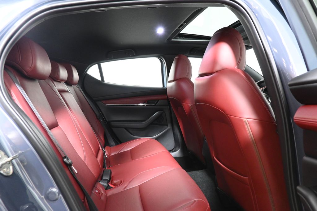 2021 Mazda Mazda3 Premium 25