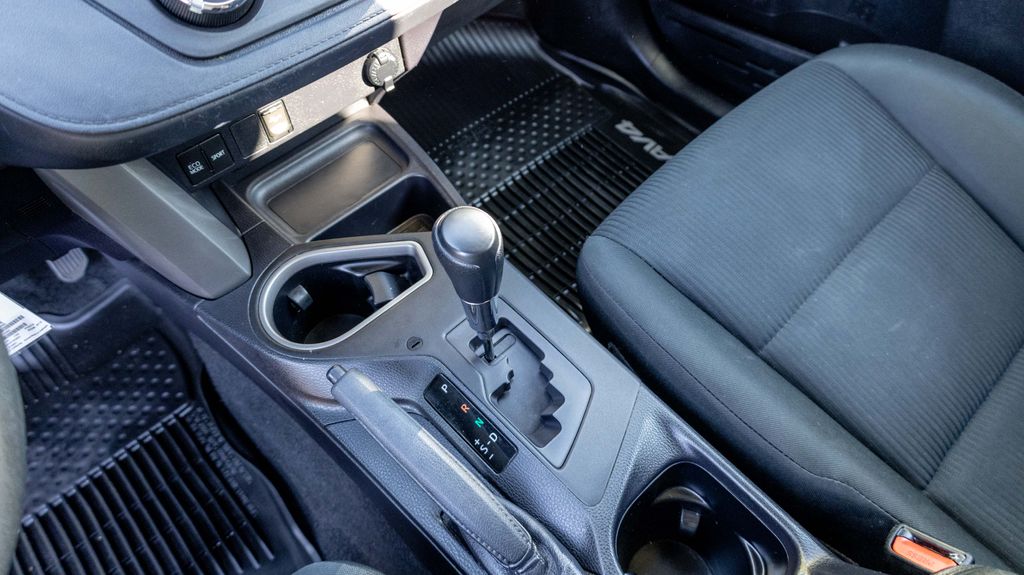 Used 2018 Toyota RAV4 LE 4D Sport Utility