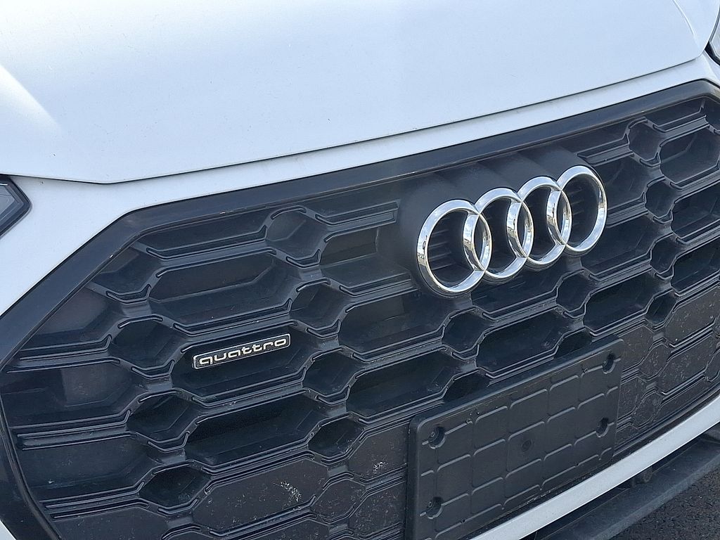 Thumbnail: 2025 Audi Q5 - 4