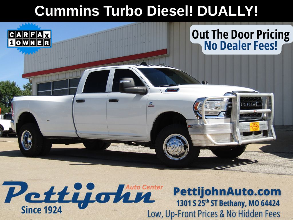 2024 RAM 3500 Tradesman Crew Cab LB DRW 4WD