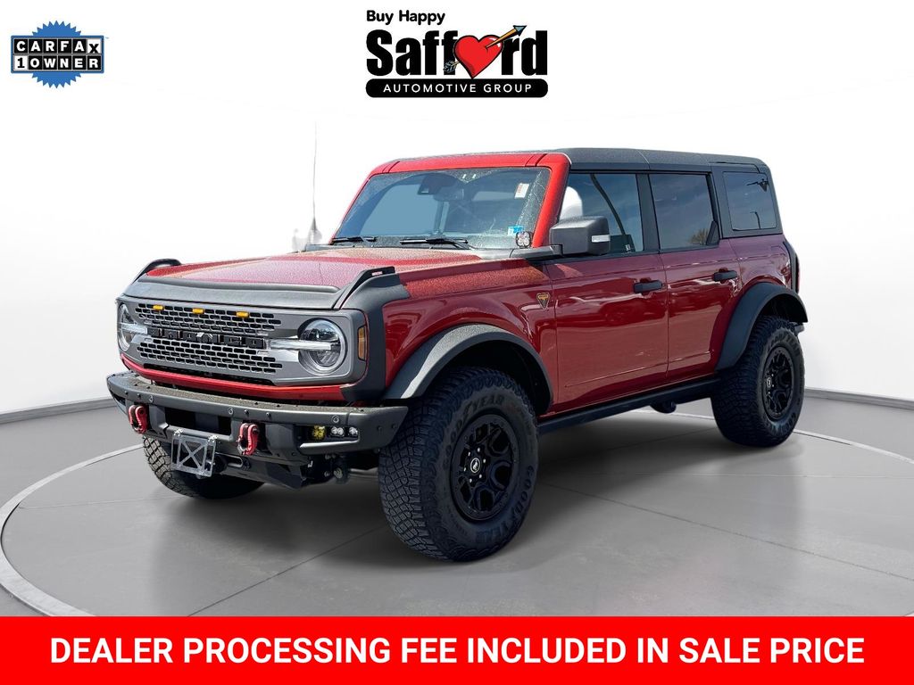 Hot Pepper Red Metallic Tinted Clearcoat 2023 Ford Bronco Badlands Advanced 4-Door 4WD SUV / Crossover Four-Wheel Drive Automatic