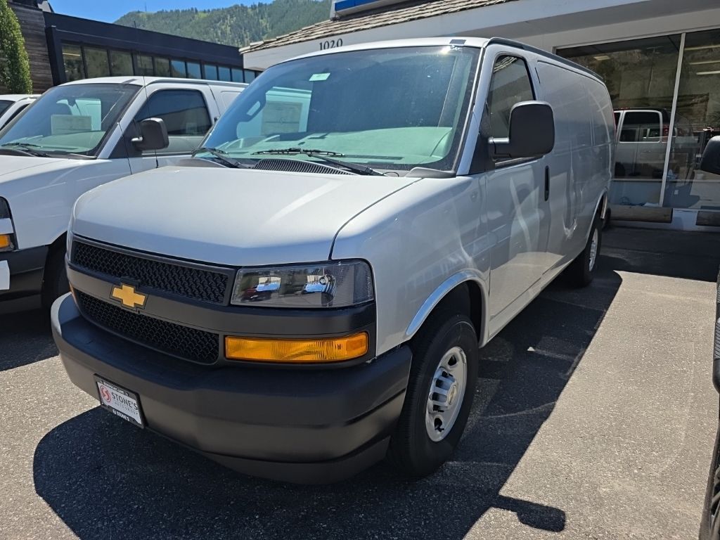 Silver Ice Metallic 2026 Chevrolet Express Cargo 2500 RWD Van Rear-Wheel Drive 8-Speed Automatic Overdrive