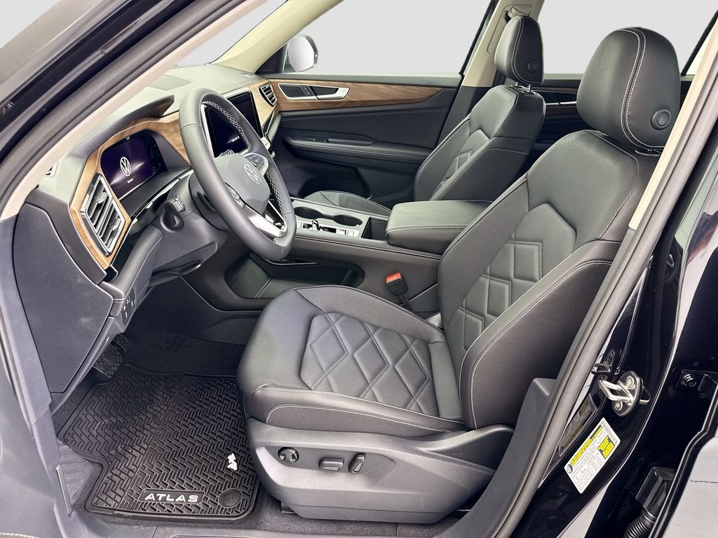 Thumbnail: 2026 Volkswagen Atlas - 17