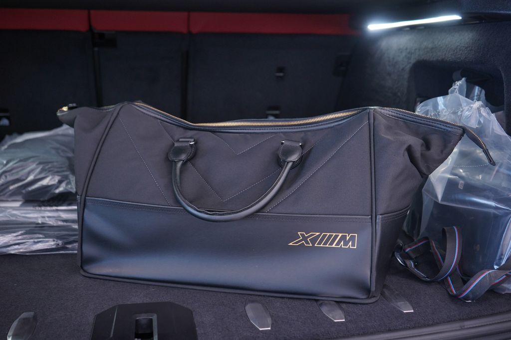 Thumbnail: 2026 BMW XM - 25