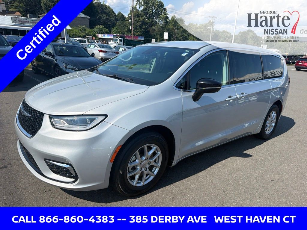 2024 Chrysler Pacifica Touring L
