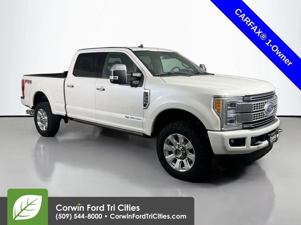 White Platinum Metallic Tri-Coat 2019 Ford F-250 Super Duty Platinum Crew Cab 4WD Pickup Truck Four-Wheel Drive 6-Speed Automatic