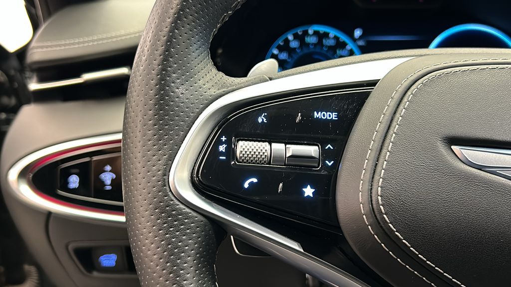 2022 Genesis GV70 Sport 15