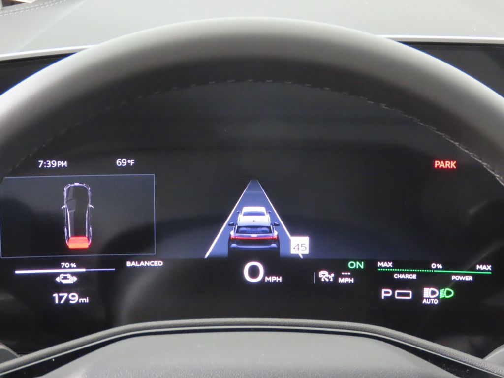 Thumbnail: 2025 Audi Q6 e-tron - 14