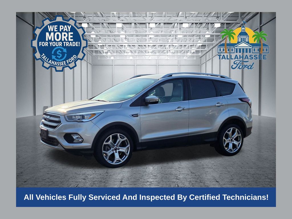  2017 Ford Escape Titanium FWD   