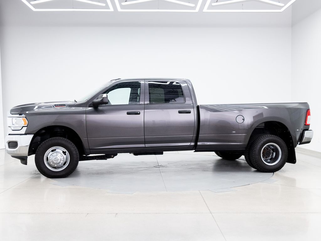 2022 Granite Crystal Metallic Clearcoat Ram 3500 Tradesman 4X4 Truck