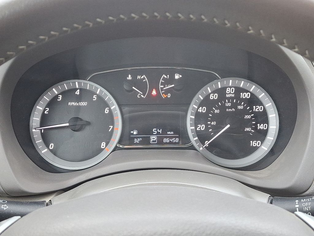 Thumbnail: 2013 Nissan Sentra - 19