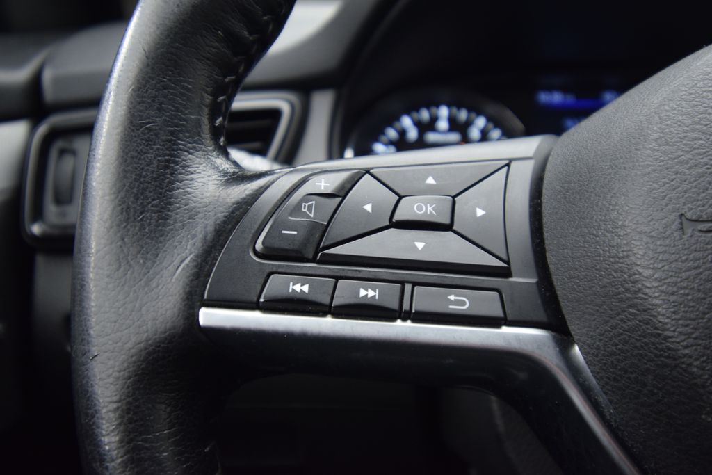 used 2020 Nissan Rogue Sport car, priced at $16,526