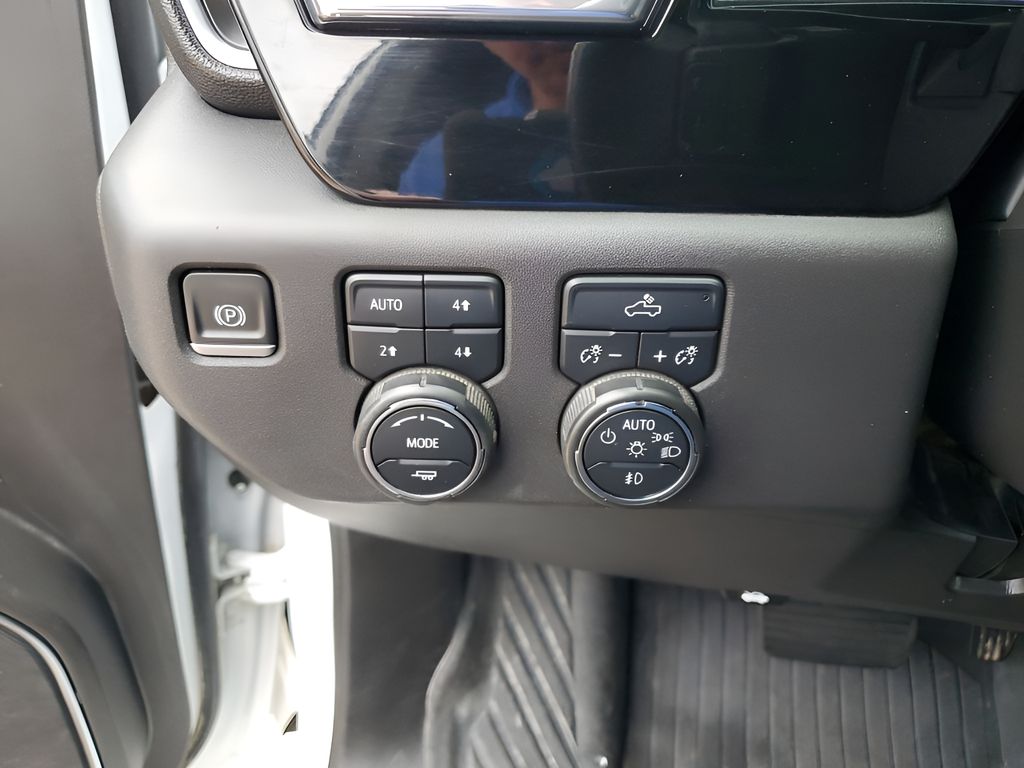 Used Car 2024 Chevrolet Silverado 1500  Lt Trail Boss For Sale Under $50,000 In Austin, Texas