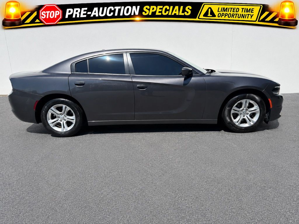 2019 Dodge Charger SXT's photo