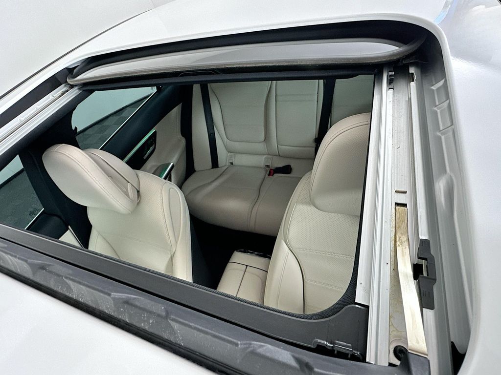 Thumbnail: 2024 Mercedes-Benz C-Class - 21