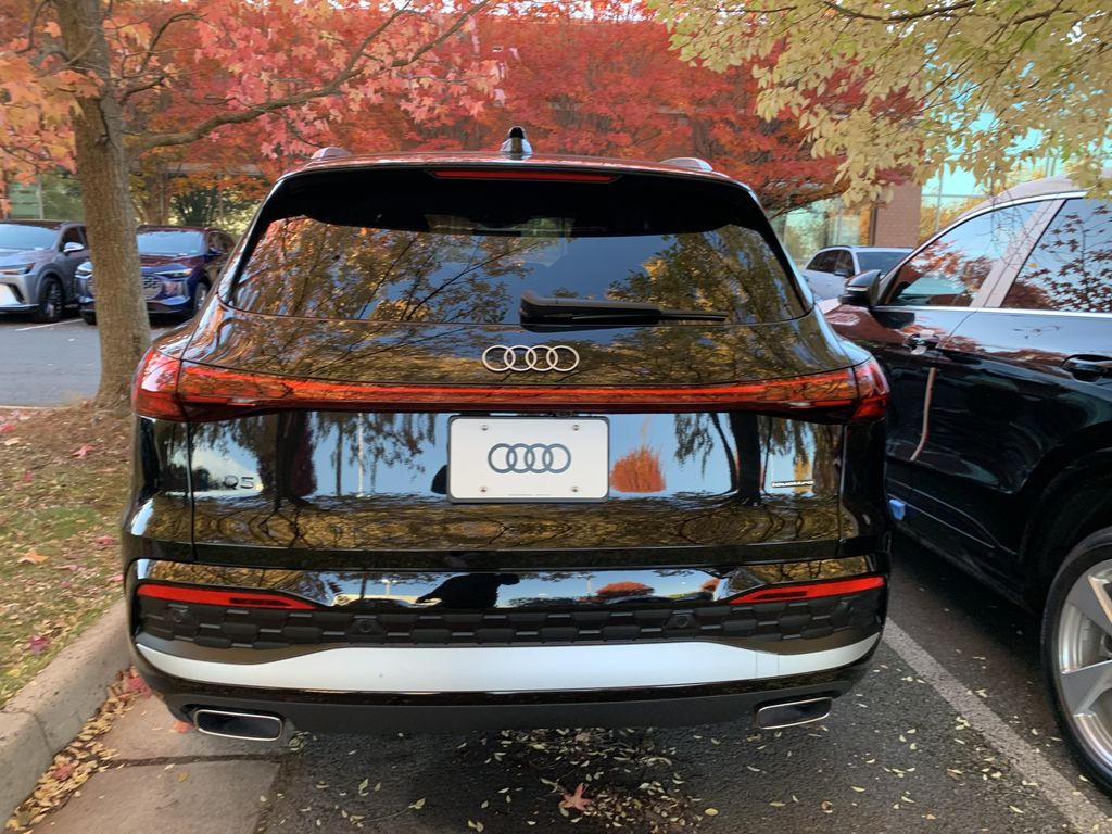 Thumbnail: 2025 Audi Q5 - 7