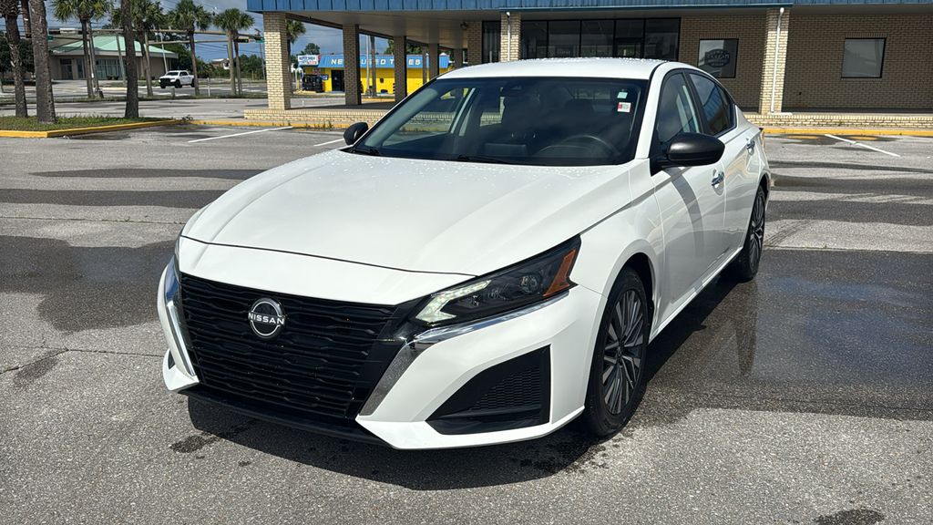 2025 Nissan Altima 2.5 SV's photo