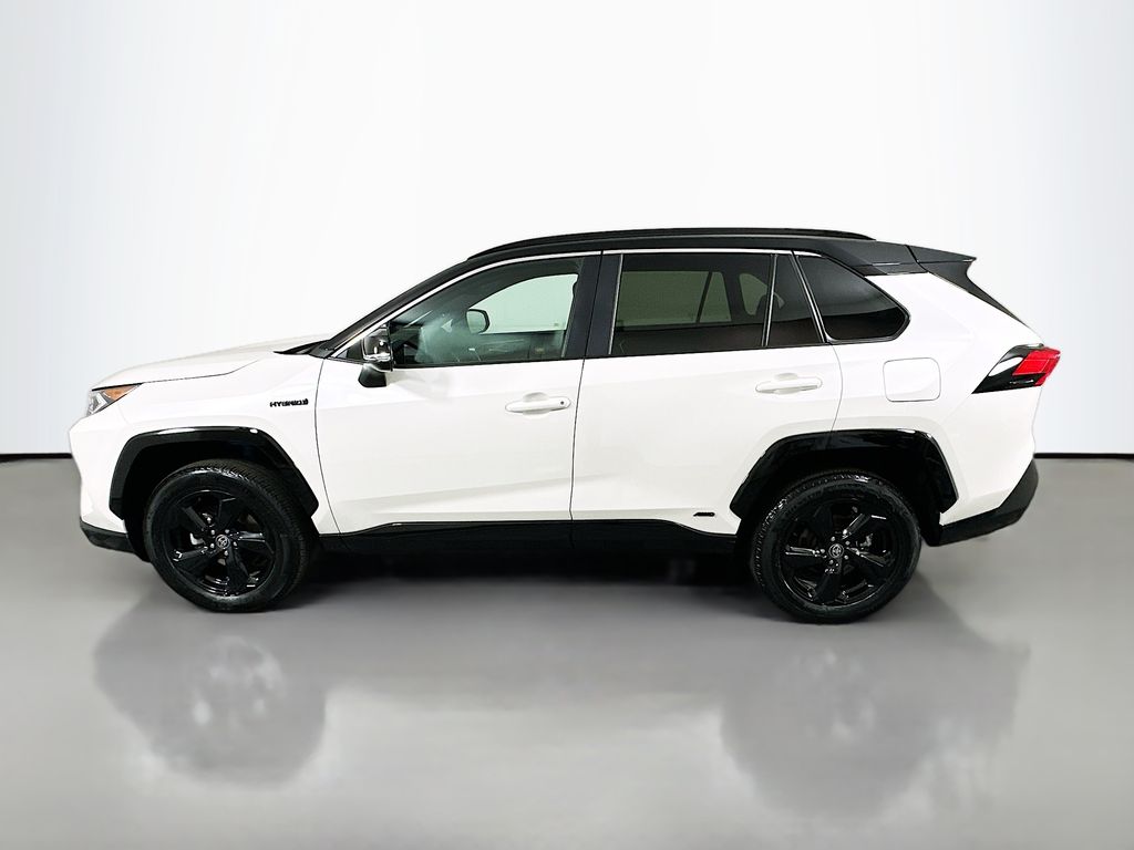 Thumbnail: 2021 Toyota RAV4 - 8