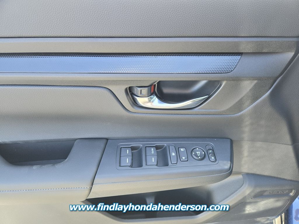 2025 Honda CR-V LX photo