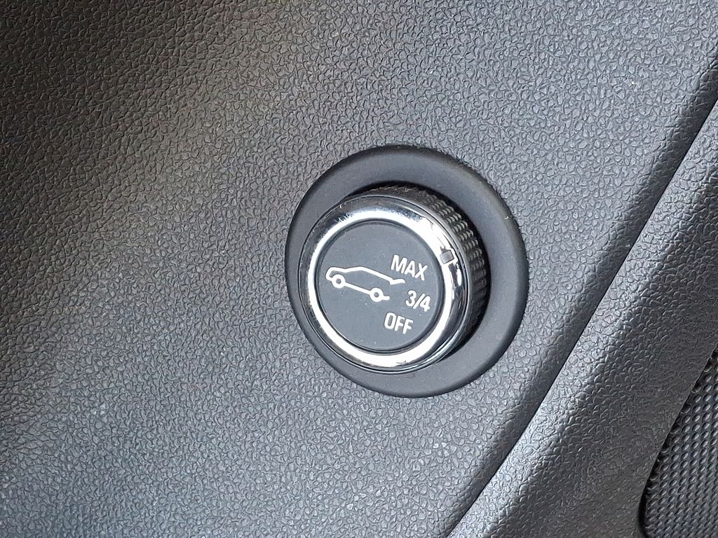 Thumbnail: 2019 Chevrolet Blazer - 27