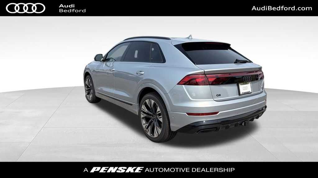 Thumbnail: 2026 Audi Q8 - 4