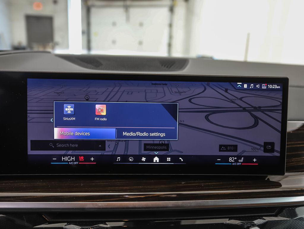 Thumbnail: 2026 BMW X5 - 17