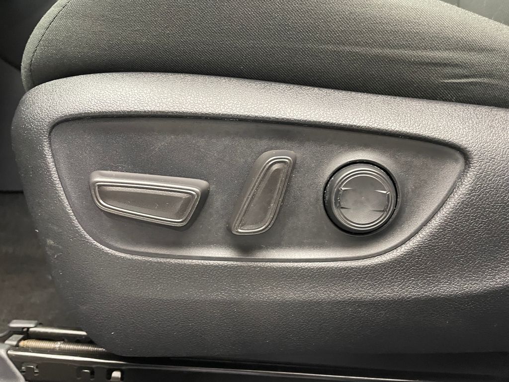 Thumbnail: 2024 Toyota RAV4 - 14