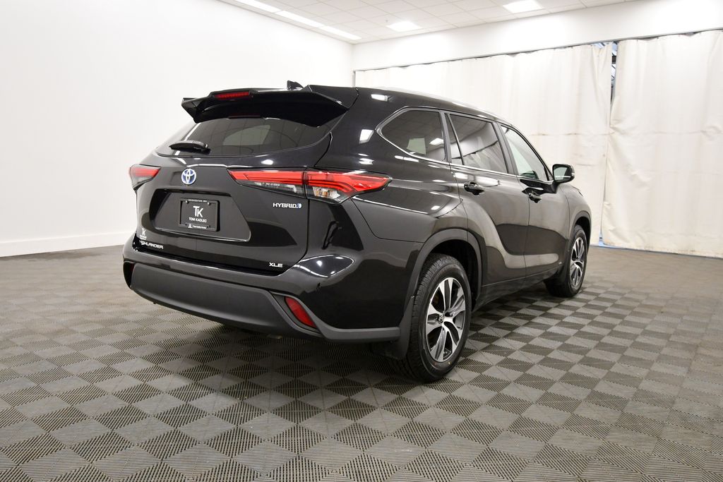 Used 2023 Toyota Highlander Hybrid SUV