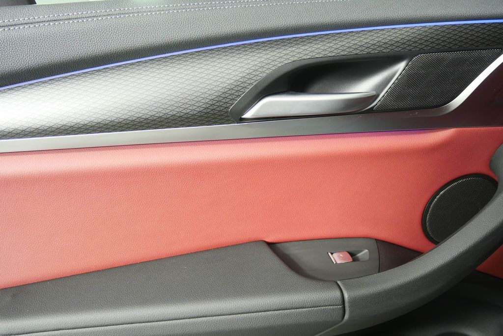 Thumbnail: 2022 BMW X4 - 14