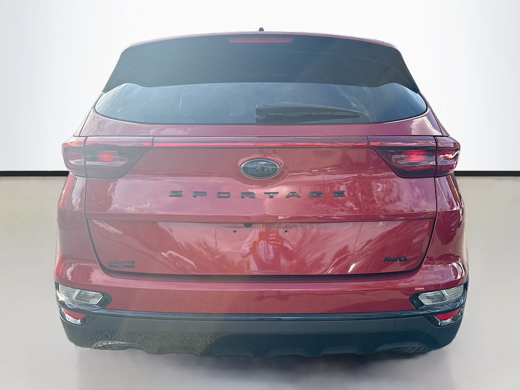Used 2022 Red Kia Nightfall image 6