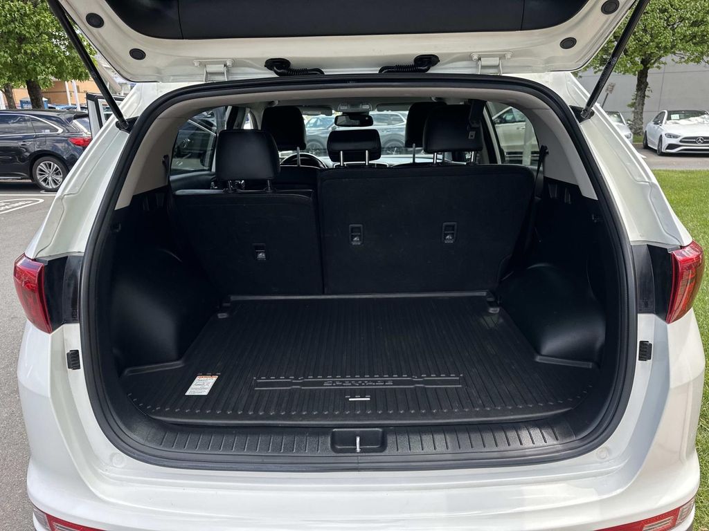 Thumbnail: 2019 Kia Sportage - 28