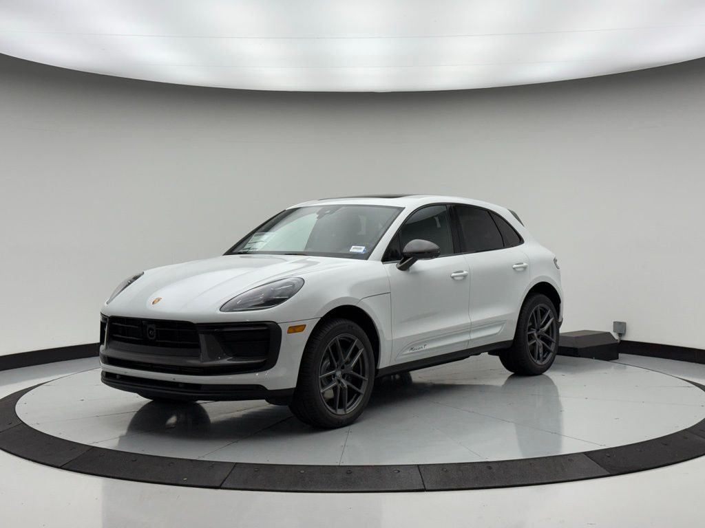 Thumbnail: 2026 Porsche Macan - 1