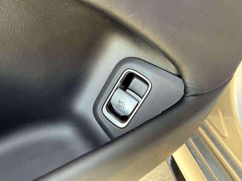 Thumbnail: 2021 Mercedes-Benz S-Class - 11